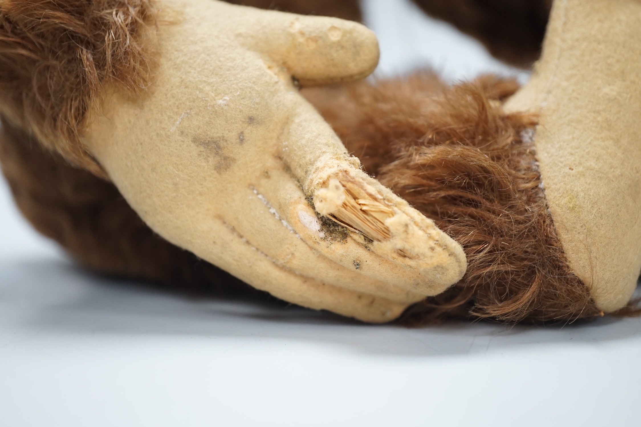 A Schuco 'Yes No' Tricky mohair monkey, 51cm